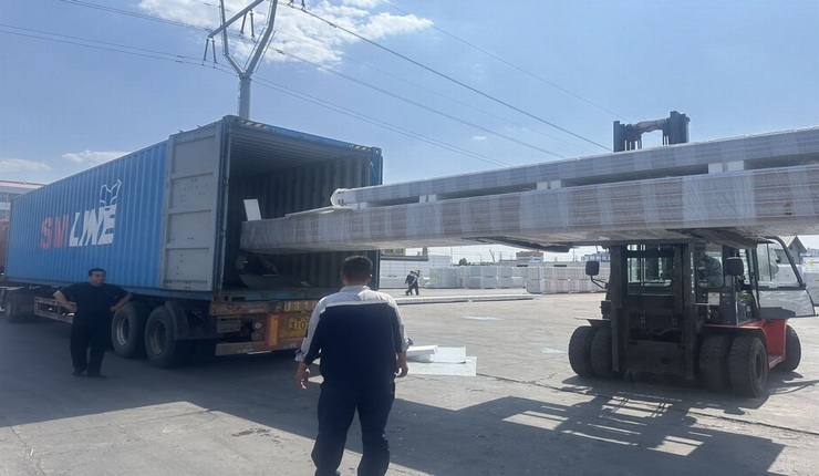 مشروع عميل شيكاغو: إعلان شحنة ألواح البولي يوريثين